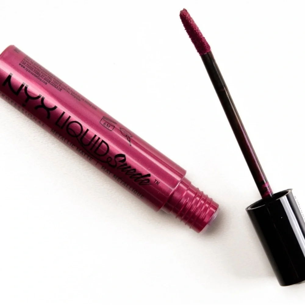 NYX Liquid Suede Cream Lipstick - Pure Society/ Deep Pink